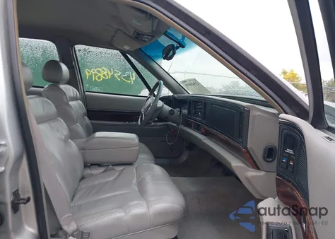 1999 Buick Lesabre Limited z USA, uszkodzony, nr VIN 1G4HR52K5XH438296